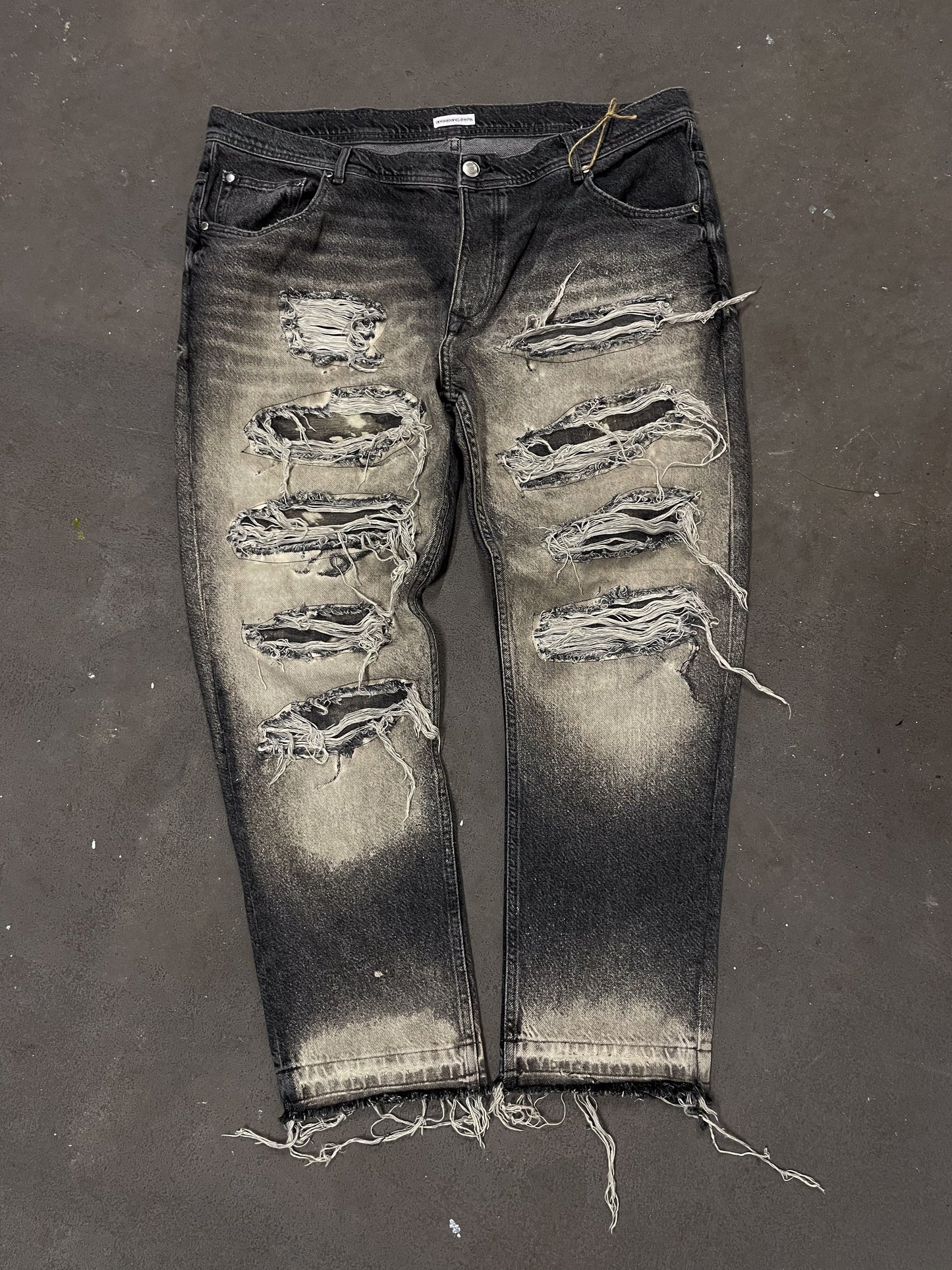 ugcbk distressed jeans