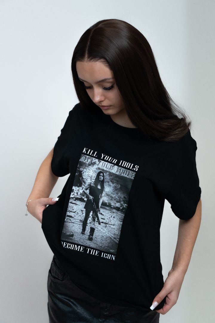 T-SHIRT "K**L YOUR IDOLS"