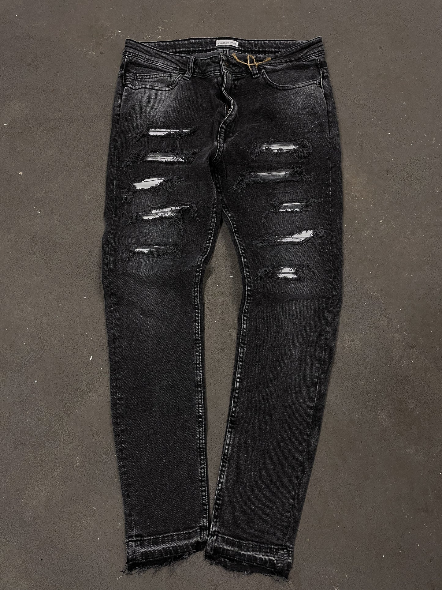 Ugcbk distressed jeans