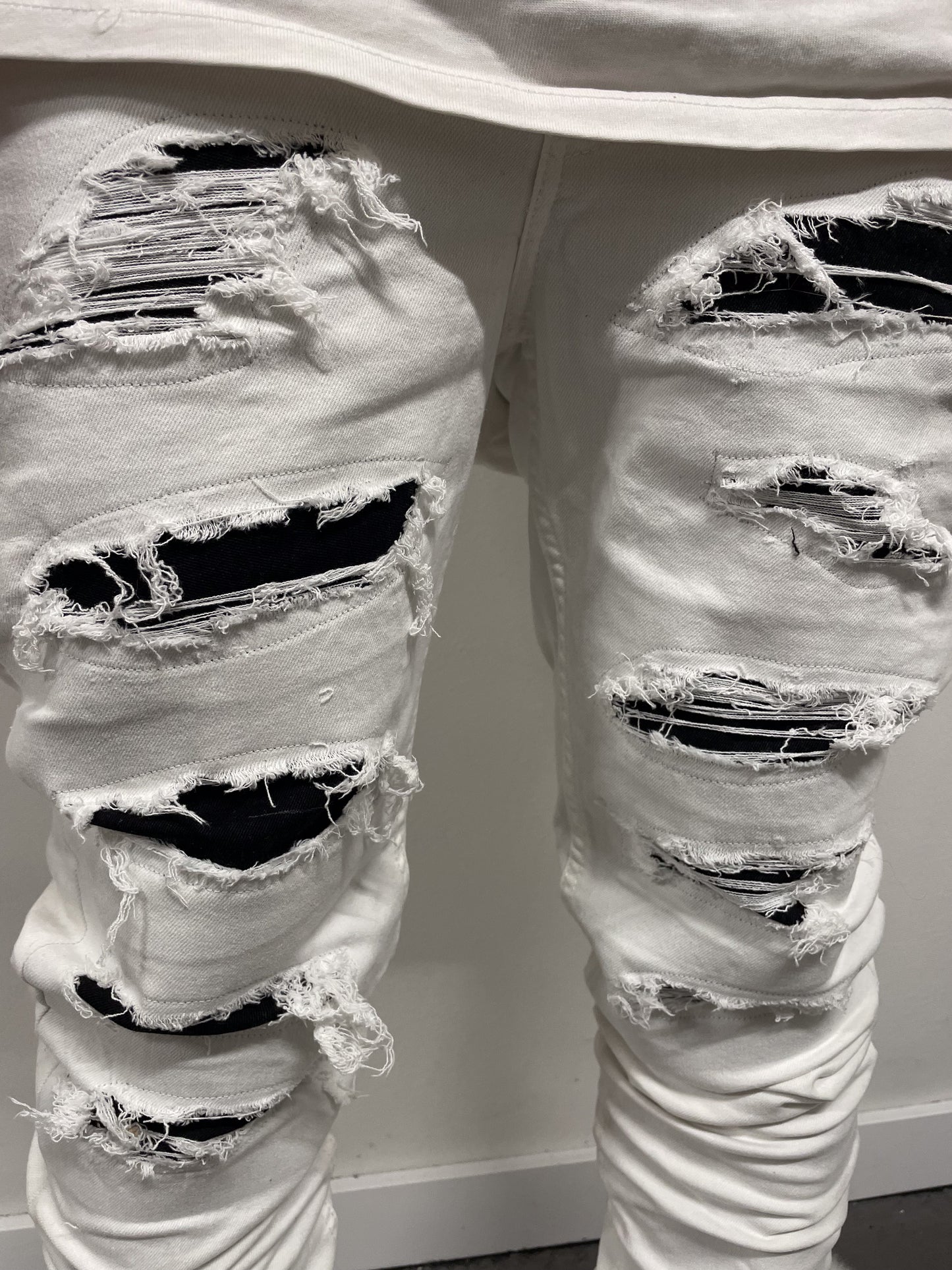 ugcbk distressed jeans