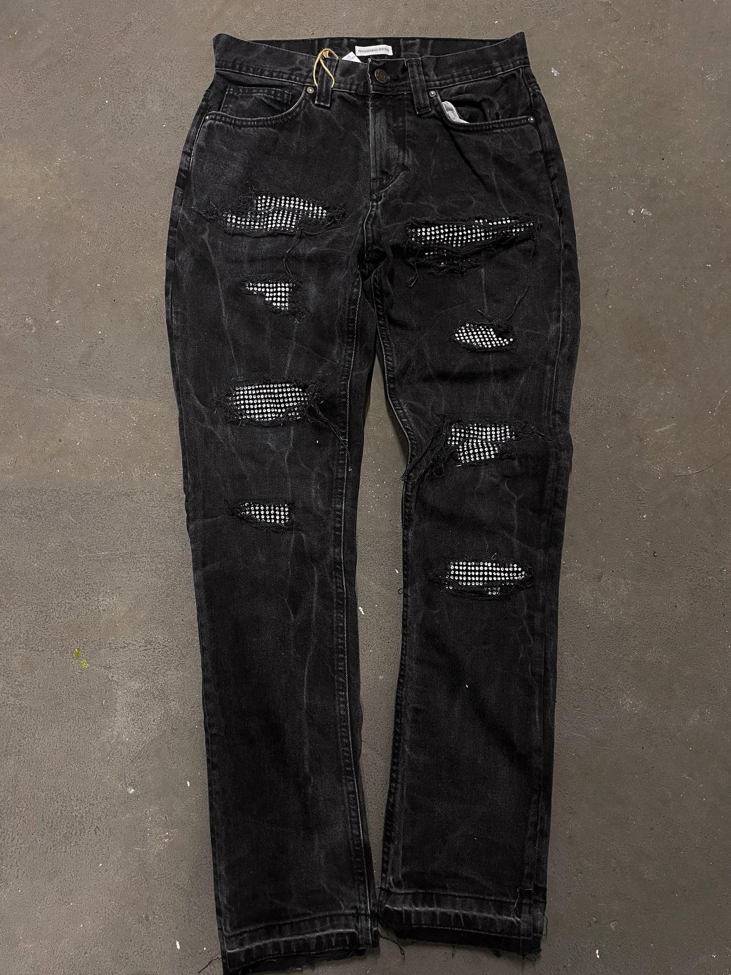 ugcbk distressed jeans