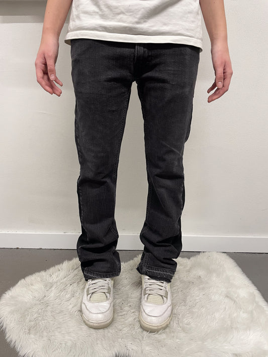 ugcbk distressed jeans flared