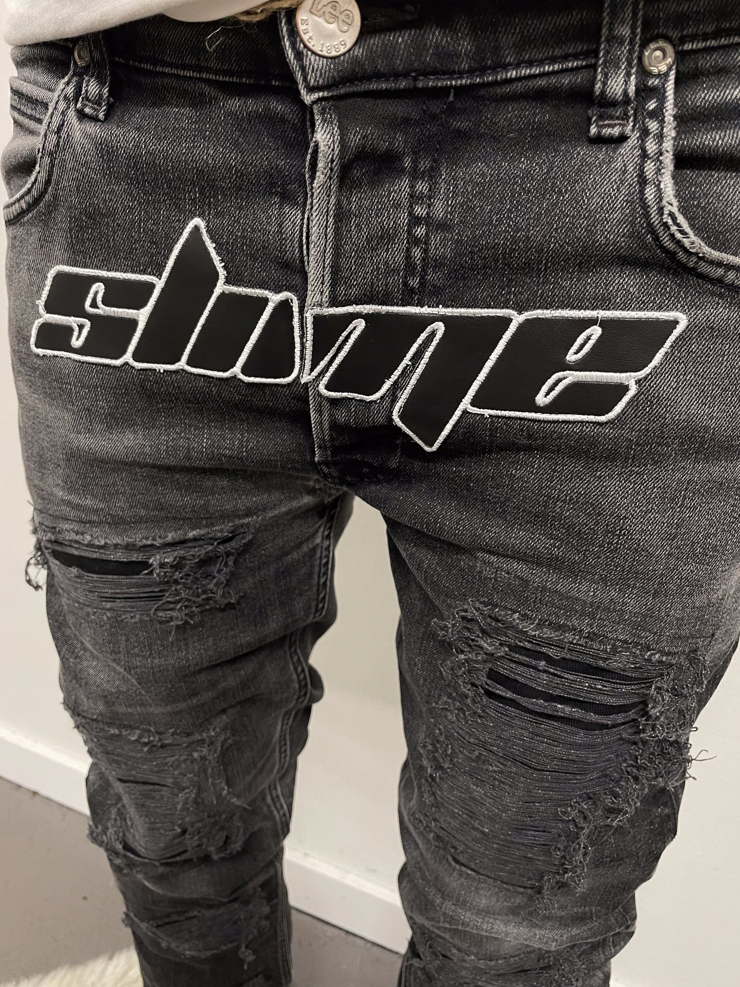 ugcbk distressed jeans slime
