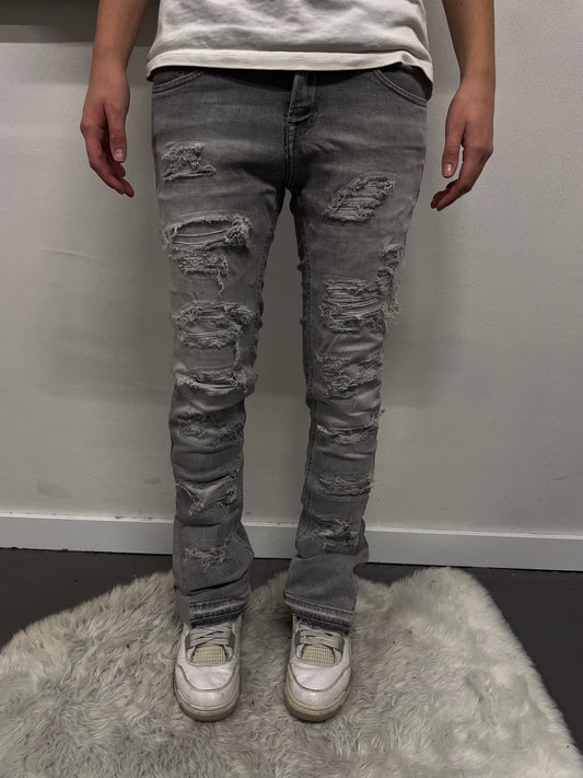 ugcbk distressed jeans flared